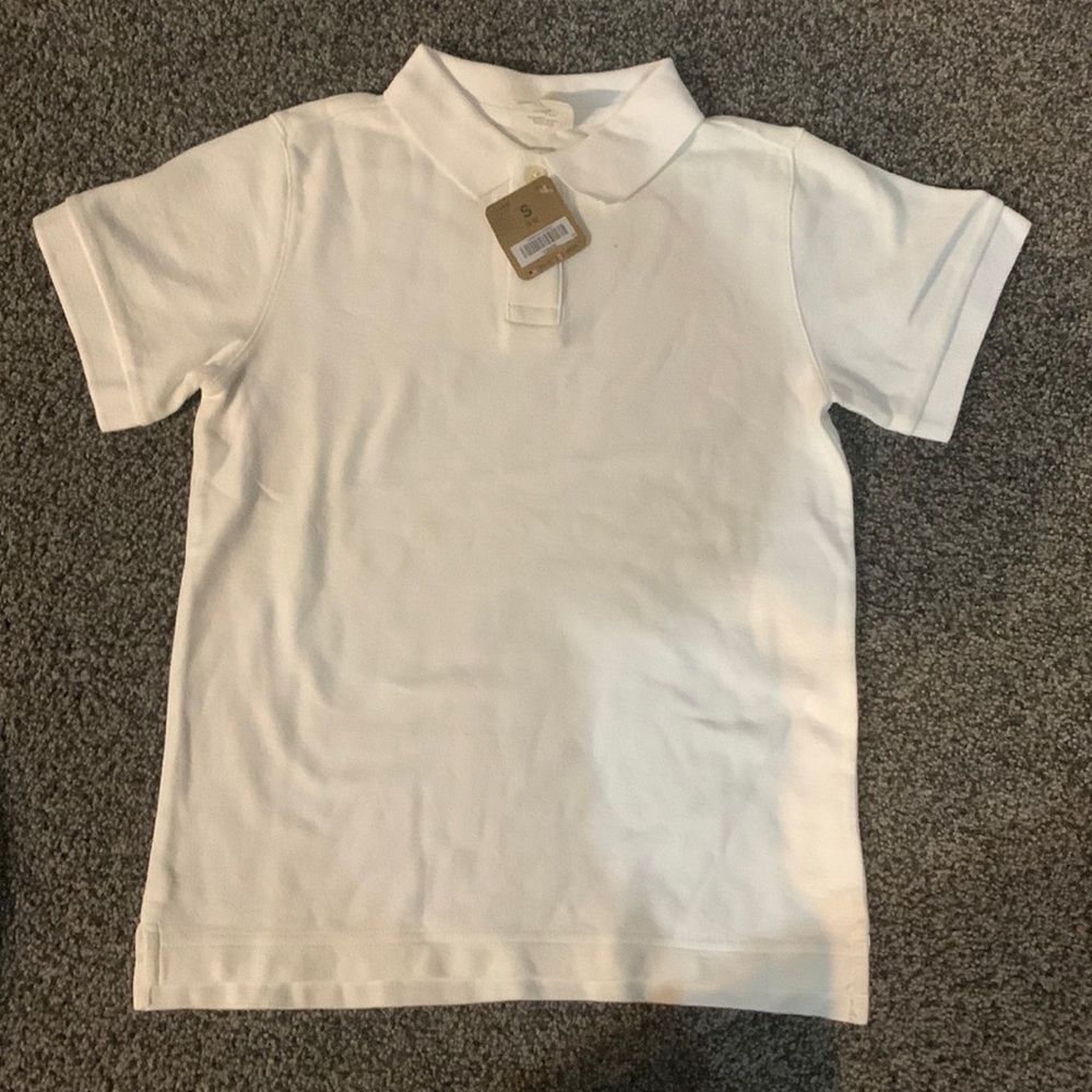 NWT boys, white polo shirt, size S (5/6) by Crazy 8
